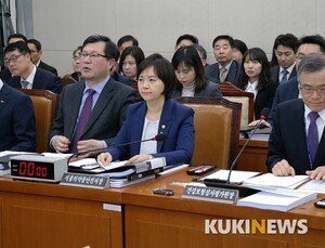 '늑장대응'이 '상한밥'지었나...'독감 백신' 때린 식약처 국감 