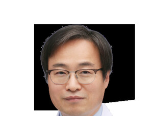 두 구멍 척추내시경 수술, 척추관협착증 치료에 큰 도움