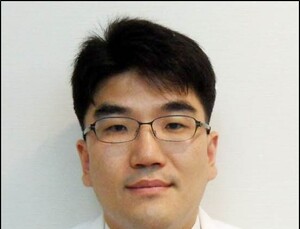 [쿠키리포트] 낙상위험의 계절 침묵의  뼈 도둑, 골다공증 예방법