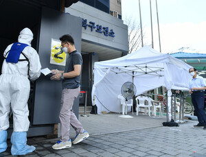 수도권·비수도권 구분 없이 코로나19 지역사회 소규모 감염 지속 발생