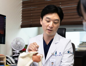 [건우리포트] 코로나19가 VDT 증후군도 몰고 왔다...방콕족들 