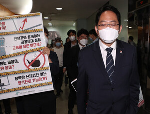 병원의사협의회 “의-정 합의안 무효, 독단결정한 최대집 회장 사퇴하라”