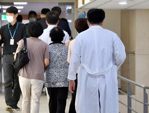 의사가 '불량 의사' 걸러낸다?<br> '의사면허관리원' 주목
