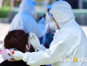 권준욱 “코로나19, 공기로 전파되진 않지만, 밀접·밀집·밀폐 공간서는 감염 가능”