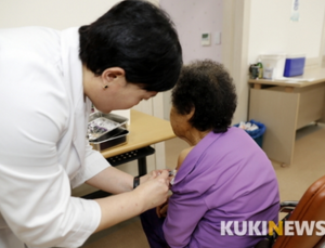 질병청 “상온 노출된 백신 문제없다면 접종 재개”
