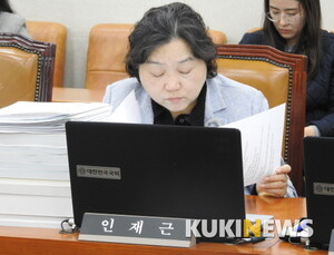 모성보호급여 사각지대 해소해야… 고용보험체계 개선 관건