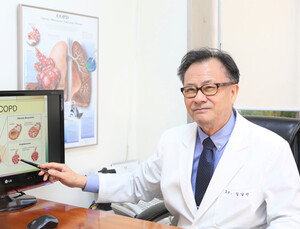마른 기침, 코로나19보다 폐섬유화증 때 더 심해요 