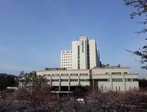 서울아산병원서 나흘새 5명 확진 