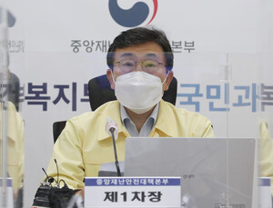 권덕철 장관 “내일까지 300만명 접종 달성 기대”