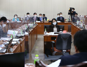 의료계 “수술실 CCTV 설치, 의료인 잠재적 범죄자 취급”