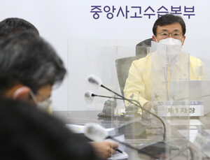 중대본 “코로나19 위중증 환자 475명… 사흘째 최고치 ‘갱신’”