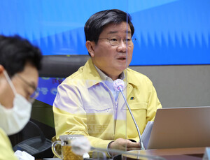 오미크론 ‘우세종’ 됐다…국내 검출률 50% 넘어