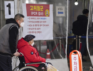 오미크론 정점은 언제쯤…“불확실성 높아 판단 어려워”