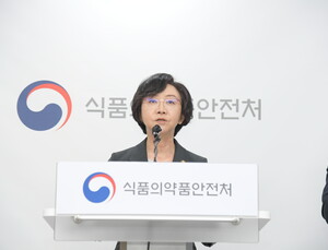 SK바사 백신, 추가접종·오미크론 숙제 남아