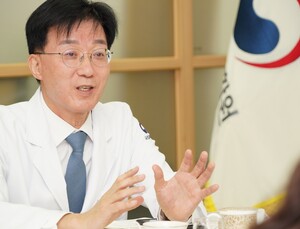 강윤규 국립재활원 원장 “장애인도 게임 즐길 수 있도록”