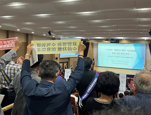 ‘간병 급여’ 논의에 요양 시설·병원 대치… 속사정은