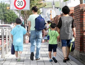 12세 이하 백일해 감염 확산…“추가접종 서둘러야”