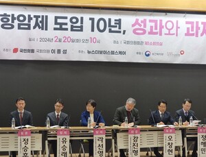 ‘희망의 끈’ 면역항암제…더딘 급여화에 애타는 환자들