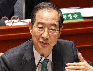 의료공백 질책에 한덕수 총리 “환자 떠난 전공의 탓”