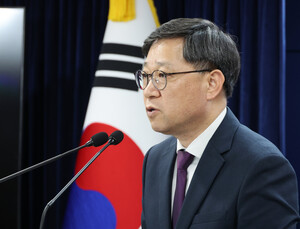 “국민 더 죽어야” 의사 게시판 글에…정부 “선배 의사가 바로잡아야”