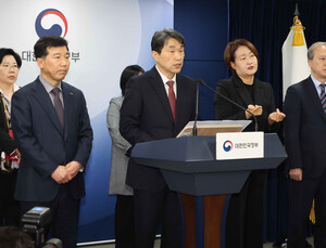내년 의대 정원, 증원 전 ‘3058명’으로…“의대생 복귀 안하면 5058명 유지”