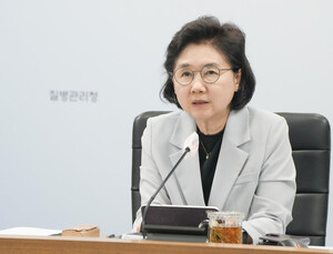 질병청 “이달 하순 코로나19 재유행 전망”…고위험군 백신 접종 당부
