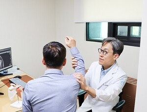 악화되는 어깨 통증 주범 회전근개파열