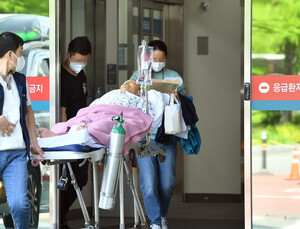 “국민 5명 중 1명 ‘응급실 뺑뺑이’ 경험…지역의사제 찬성 77%”