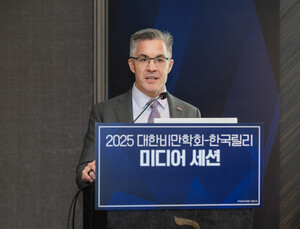 “비만, 개인의 의지만으로 극복 어려워…의료진과 질병 극복 함께해야”