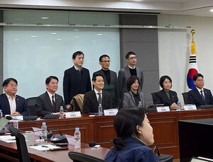 닥터나우 방지법, 본회의 문턱서 찬반 격돌…장외 여론전 불붙어
