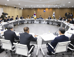 건보 재정 적자 전환 위기…“안정적 재원 확보에 최선”