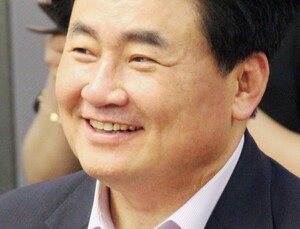 소병훈 의원 “국민 건강권 지키려면 정교한 제약·바이오 정책 필요” [2026 쿠키뉴스 건강포럼]