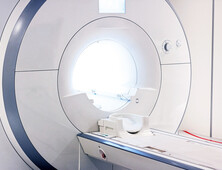 MRI 전문의 배치 기준 완화…주 1일 8시간 이상 비전속 허용