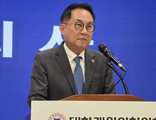 “정부 돈은 안 쓰고 수가만 깎는다”…개원가, 필수의료 정책 비판